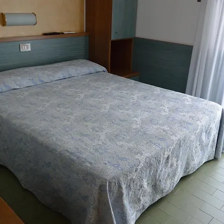 Paris Линьяно-Саббьядоро