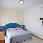 Paris Hotel