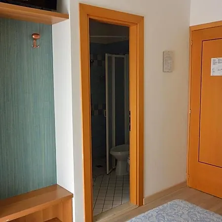 ホテル Paris