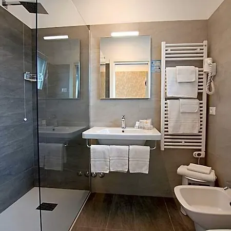 Hotel Paris 3*