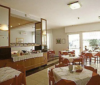 Paris 3*