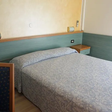 Paris Hotel
